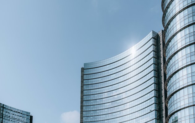 企業を取り巻く環境の変化から見た背景